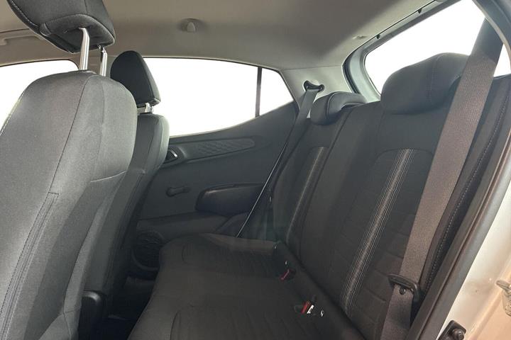 Sort Hyundai i10 fra 2023