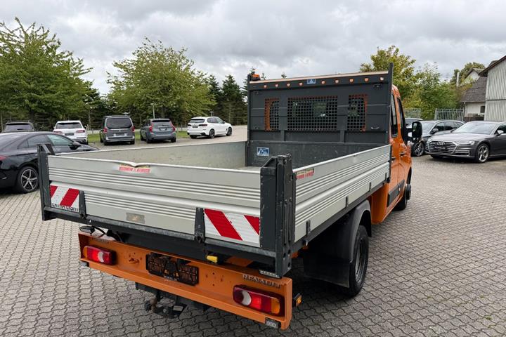 Orange Renault Master IV T35 fra 2021
