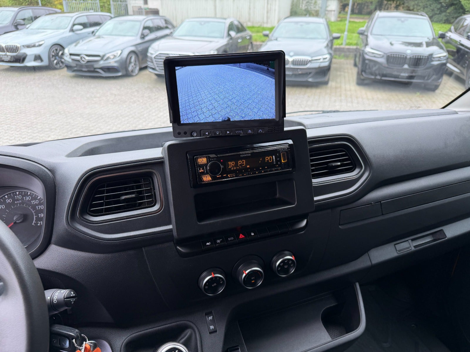 Orange Renault Master IV T35 fra 2021