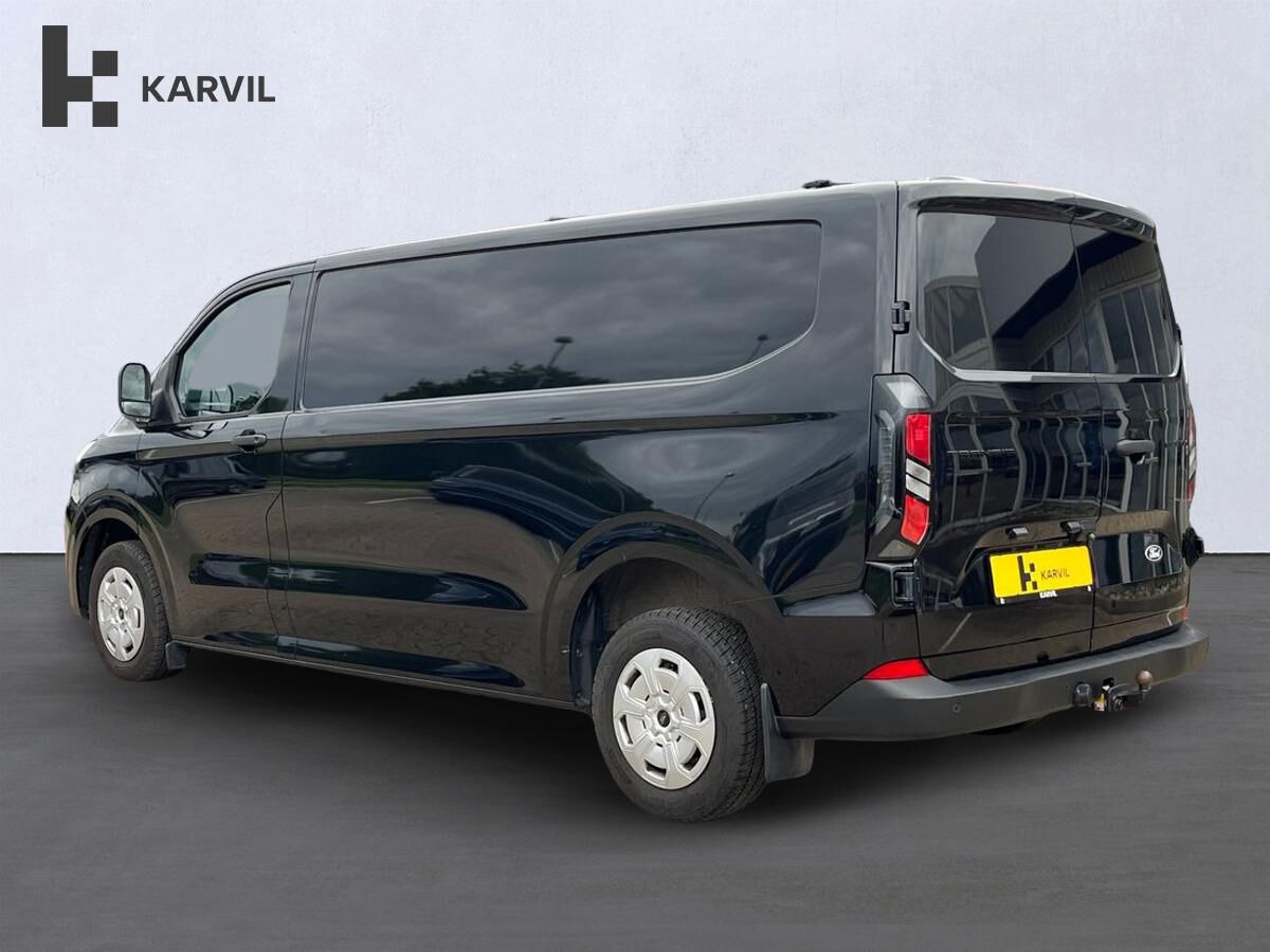 Sort Ford Transit Custom 300 L2 fra 2024