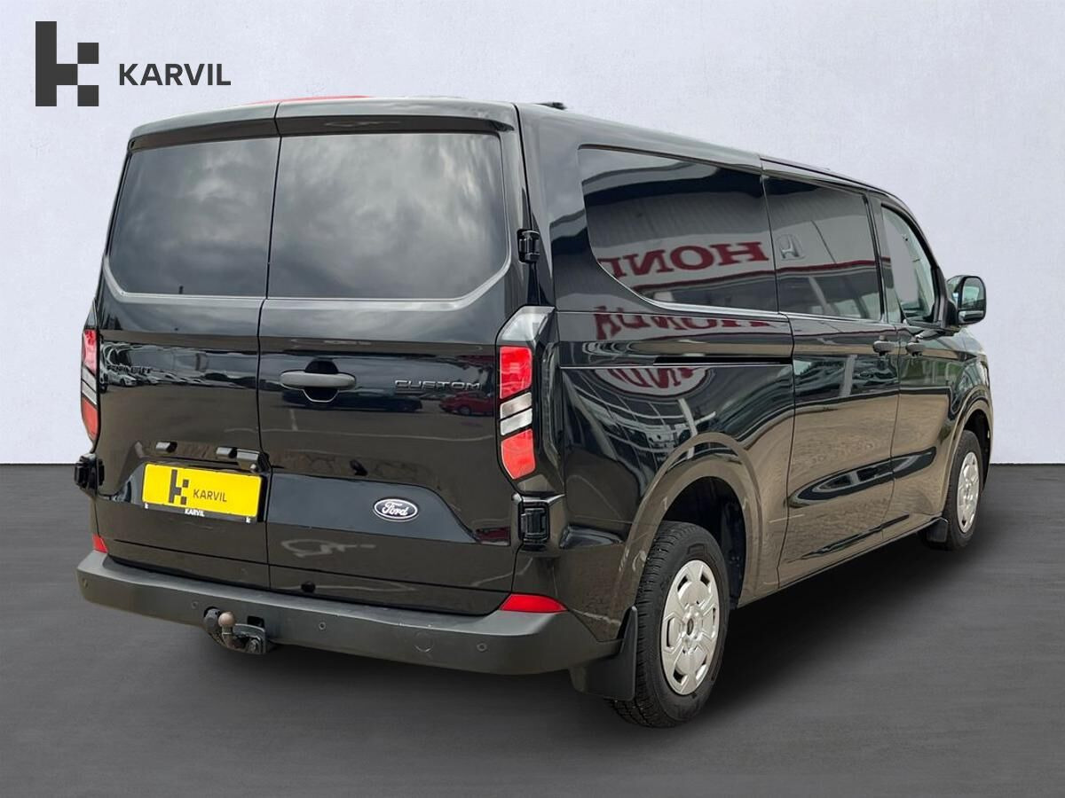 Sort Ford Transit Custom 300 L2 fra 2024