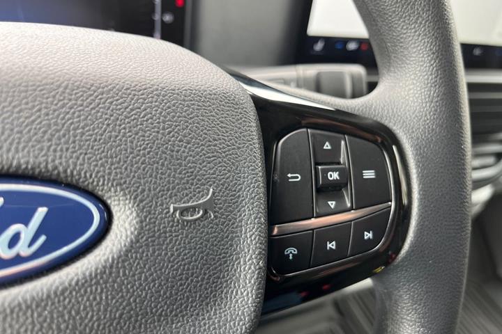 Sort Ford Transit Custom 300 L2 fra 2024