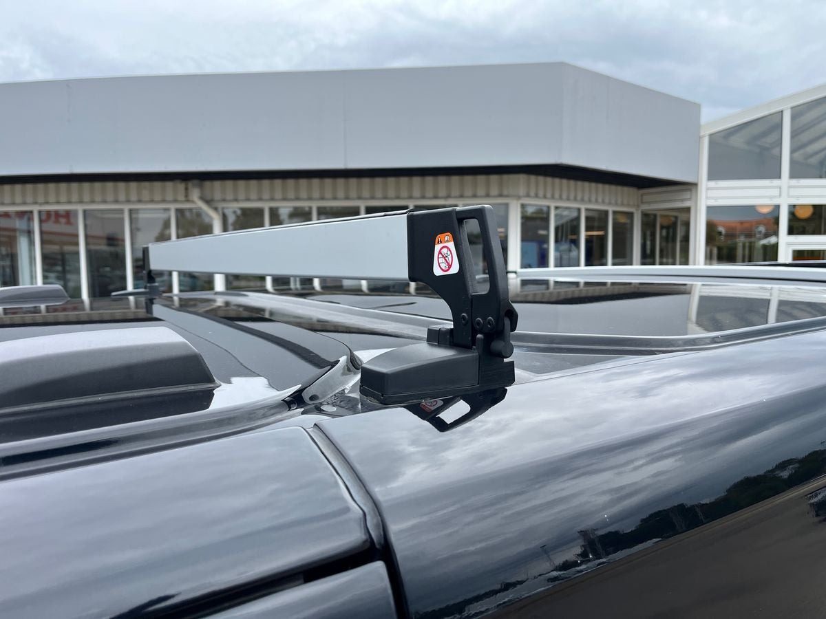 Sort Ford Transit Custom 300 L2 fra 2024