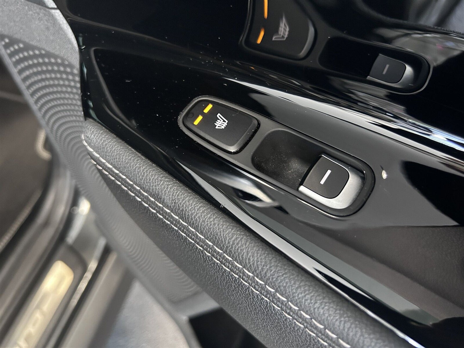 Grå Kia e-Niro fra 2021
