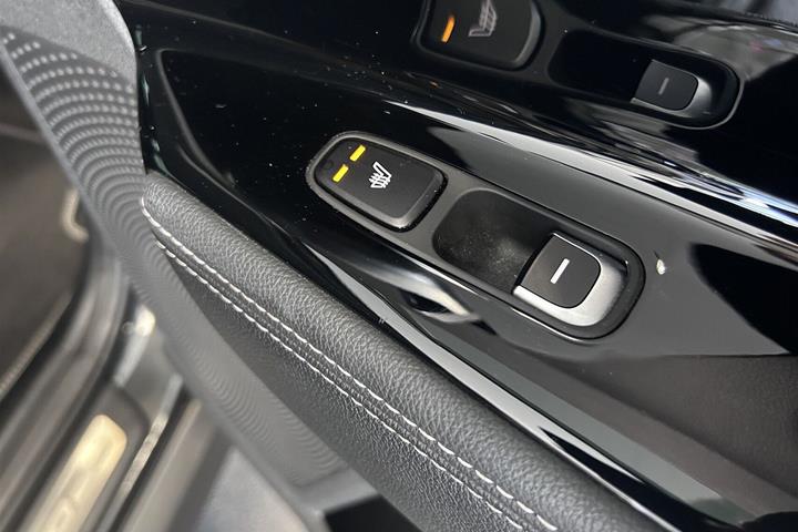Grå Kia e-Niro fra 2021