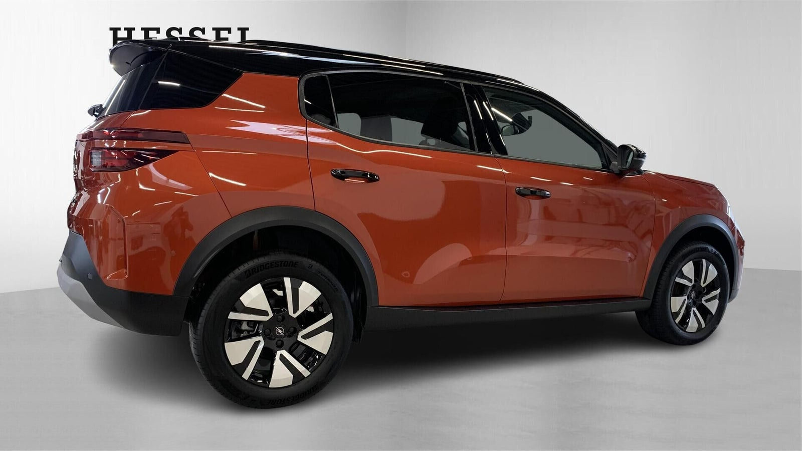 Orange Opel Frontera fra 2025