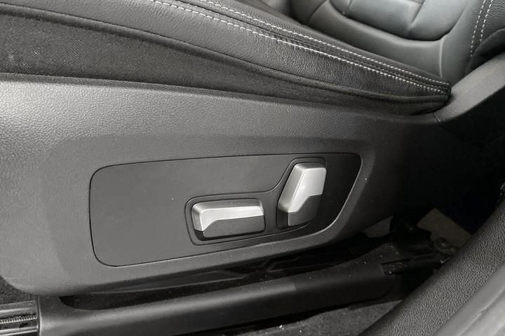 Hvid BMW iX3 fra 2021