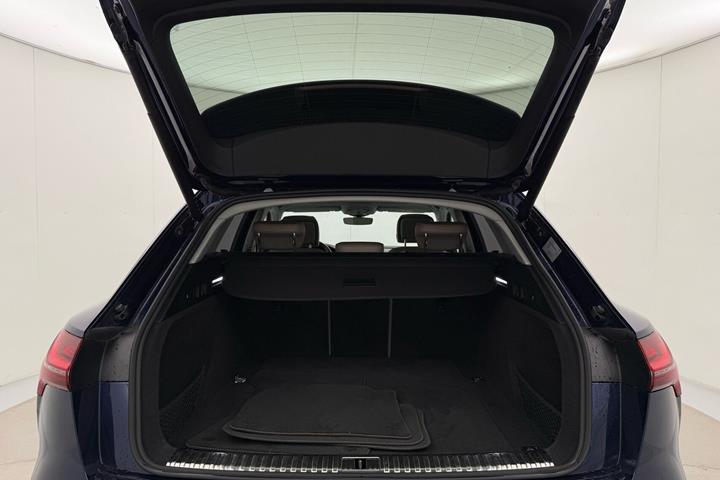 Blå Audi e-tron fra 2023