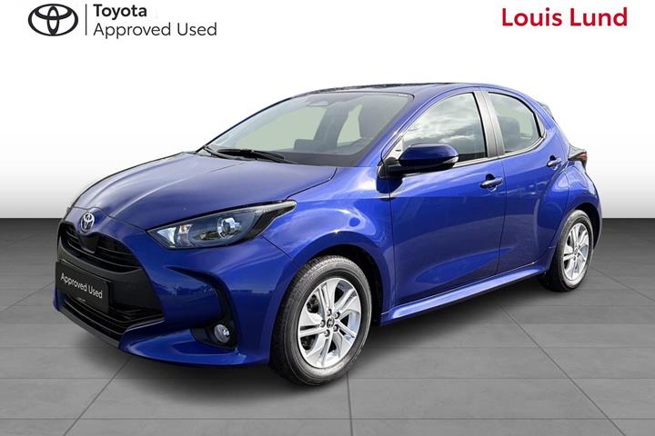 Blå Toyota Yaris fra 2025