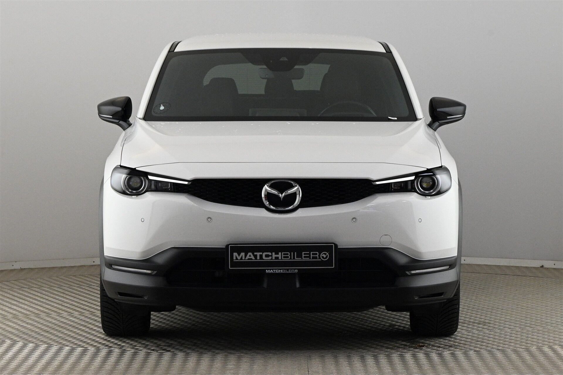 Hvid Mazda MX-30 fra 2023