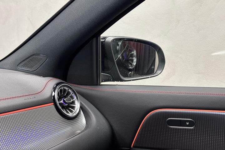 undefined Mercedes EQA250+ fra 2023