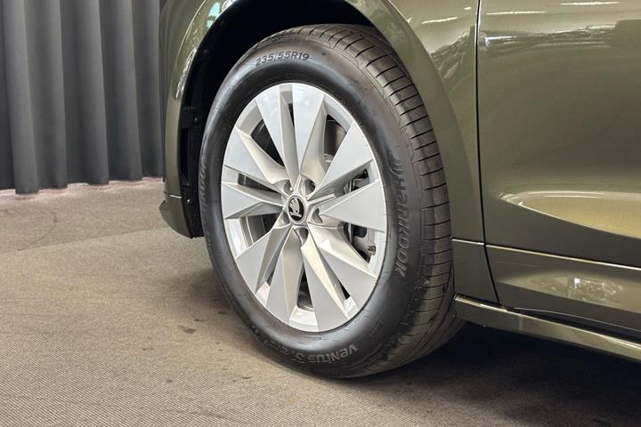 Grøn Skoda Enyaq fra 2026