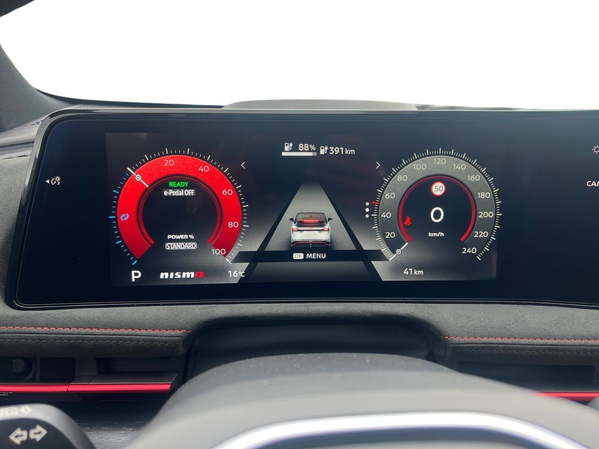 Grå Nissan Ariya fra 2026