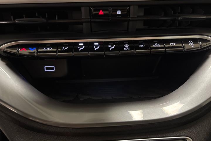 Hvid Fiat 500e fra 2023