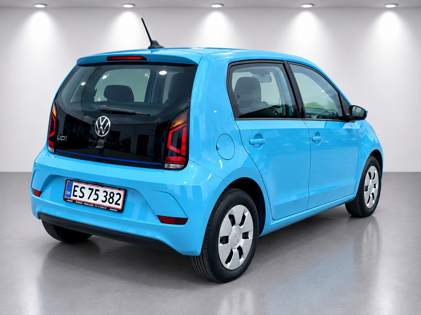 Blå VW E-UP! fra 2021