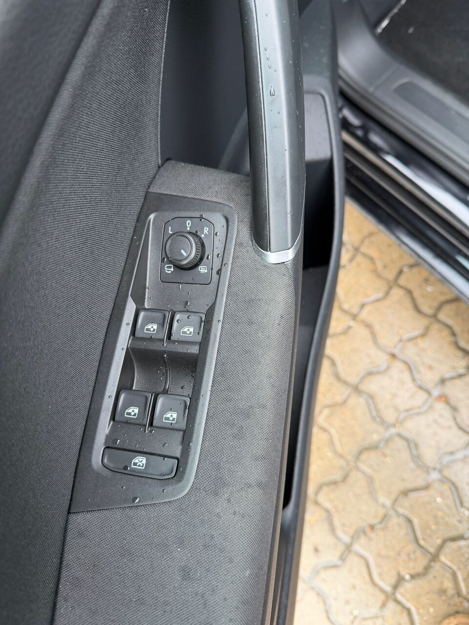 Sort VW Touran fra 2020
