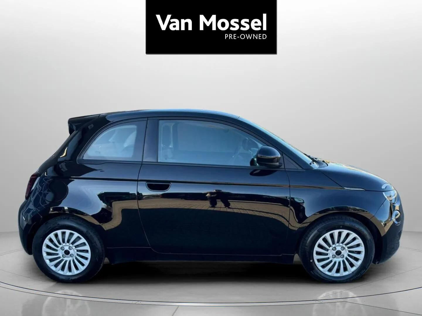 Sort Fiat 500e fra 2023