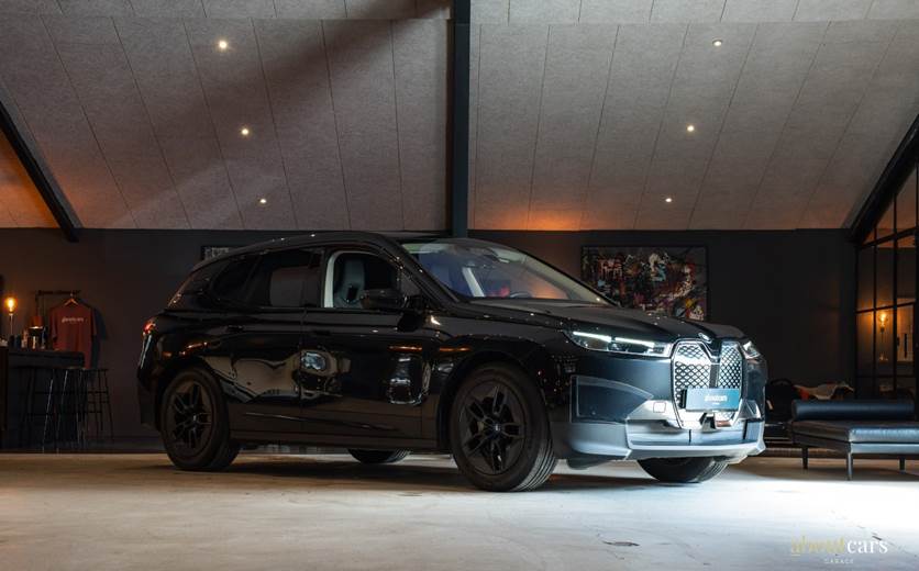 BMW iX xDrive40