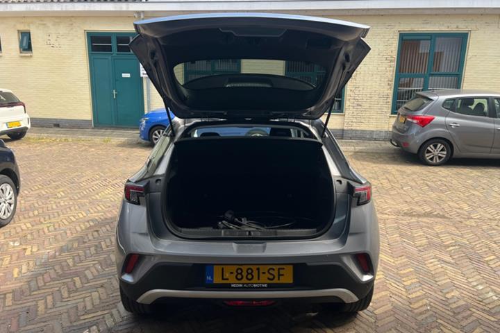 Hvid Opel Mokka-e fra 2021