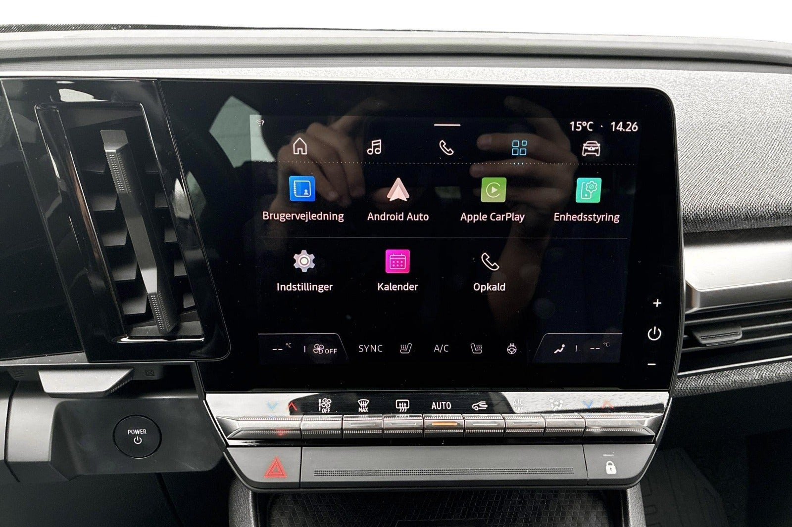 Grå Renault Megane E-Tech fra 2023