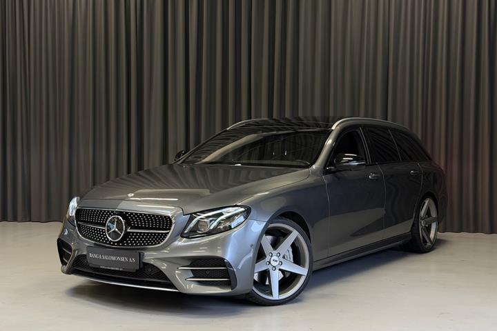 Grå Mercedes E43 fra 2017