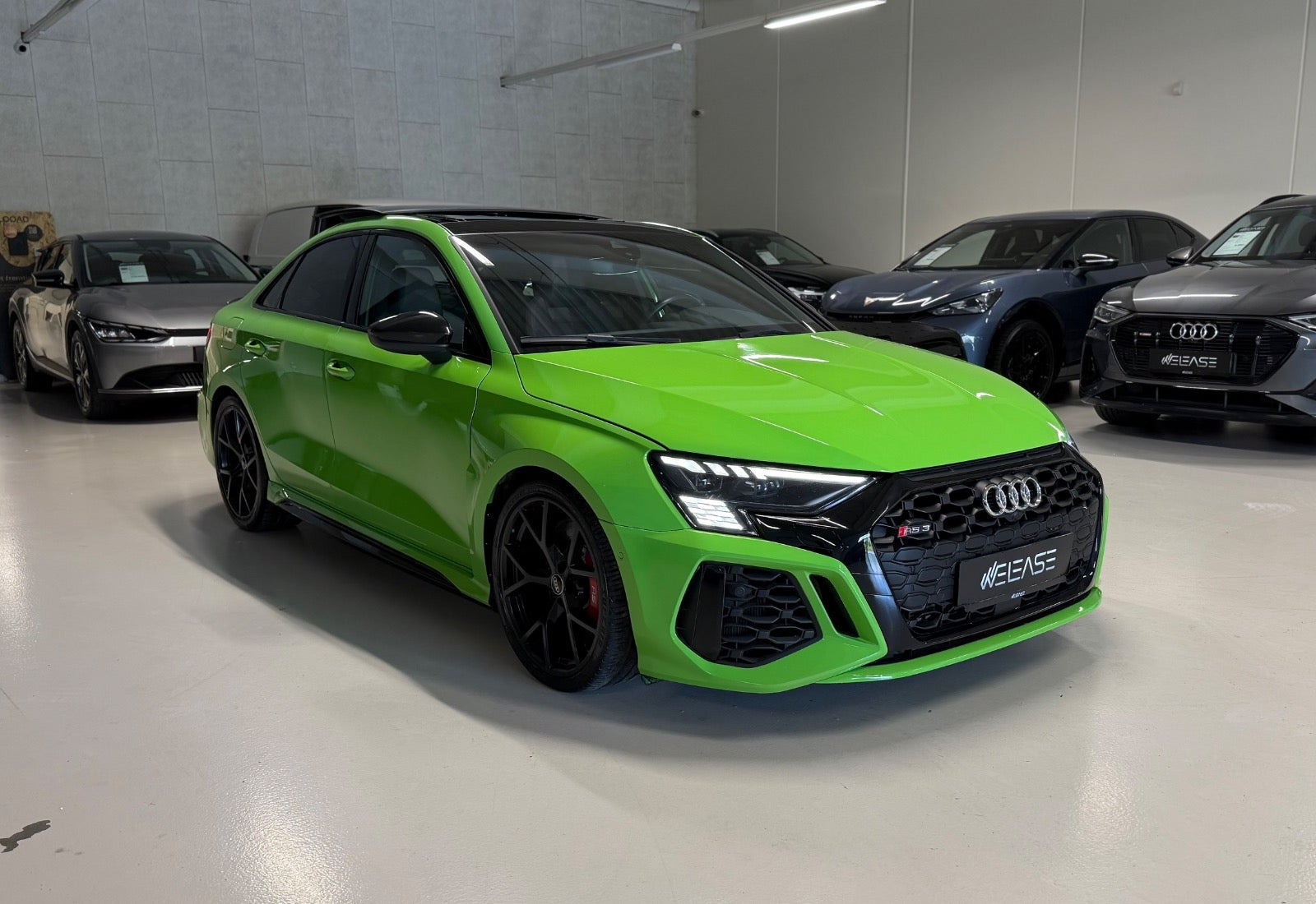 Grøn Audi RS3 fra 2023