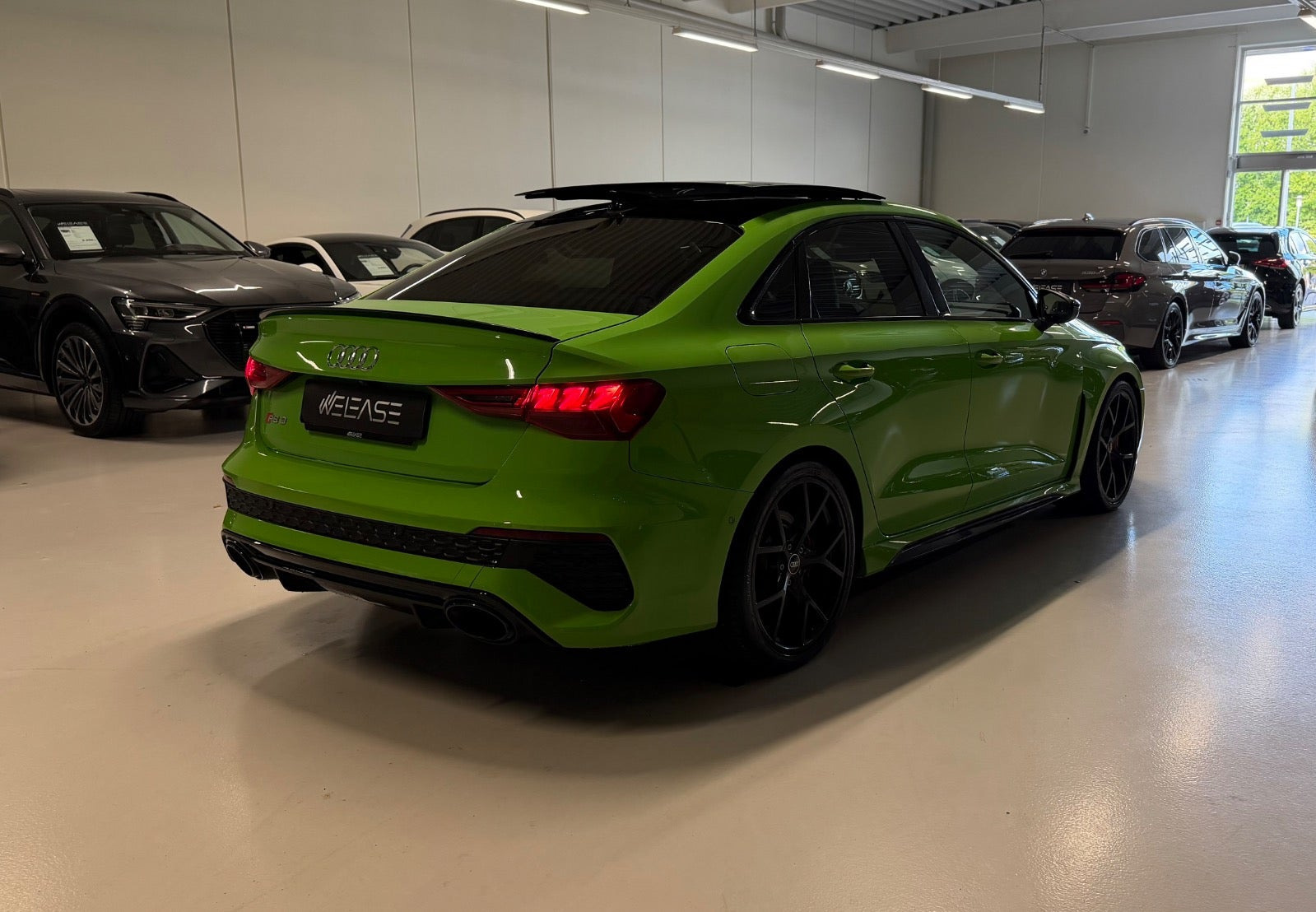 Grøn Audi RS3 fra 2023