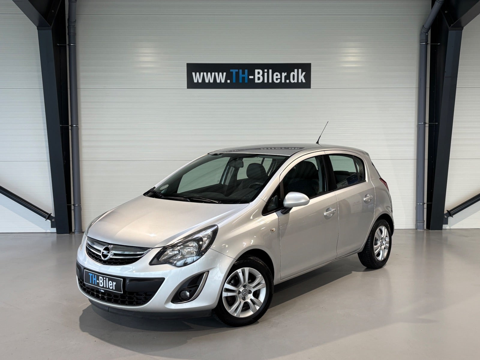 Opel Corsa 1,2 16V Cosmo