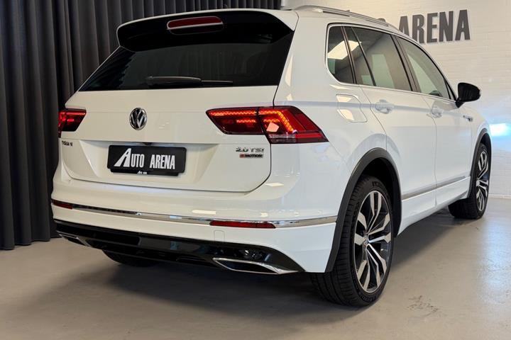 Hvid VW Tiguan fra 2016