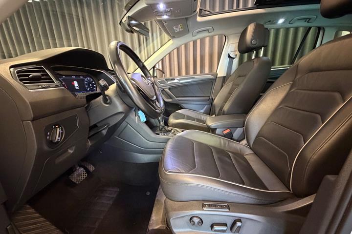 Hvid VW Tiguan fra 2016