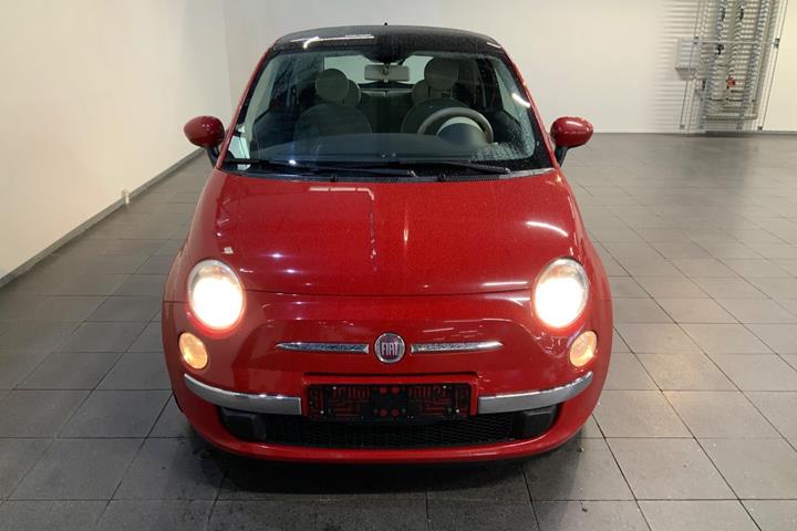 Rød Fiat 500 fra 2012