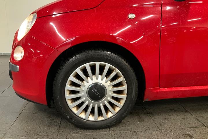 Rød Fiat 500 fra 2012