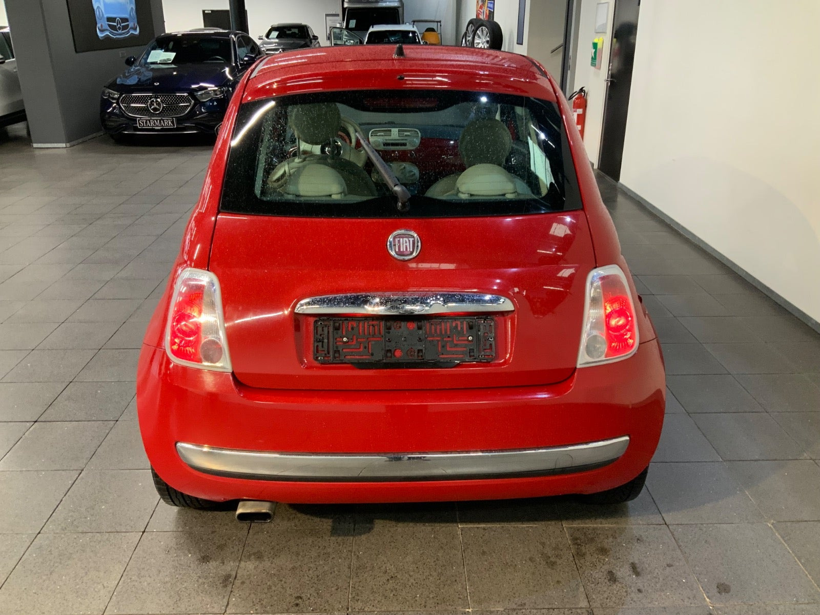 Rød Fiat 500 fra 2012
