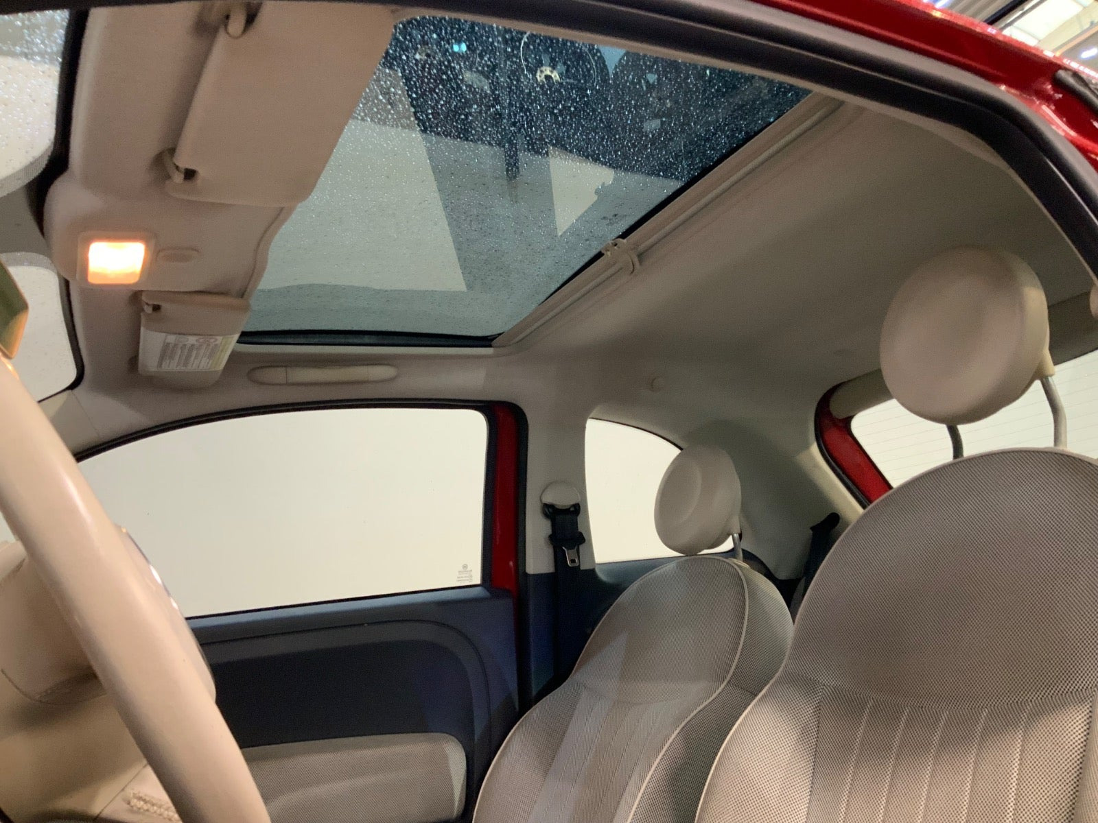 Rød Fiat 500 fra 2012