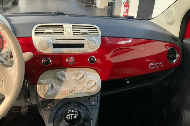 Rød Fiat 500 fra 2012