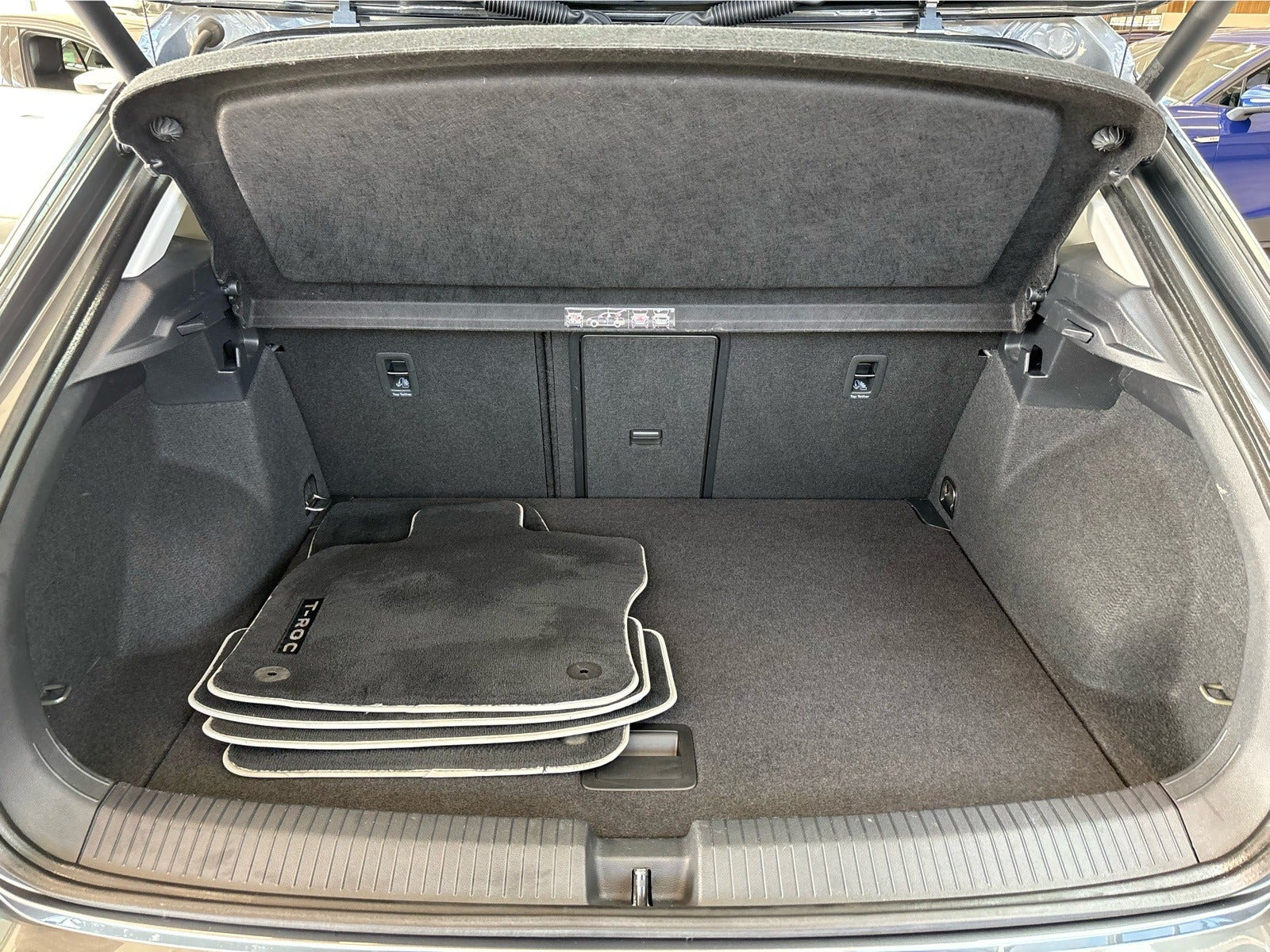 Grå VW T-Roc fra 2021