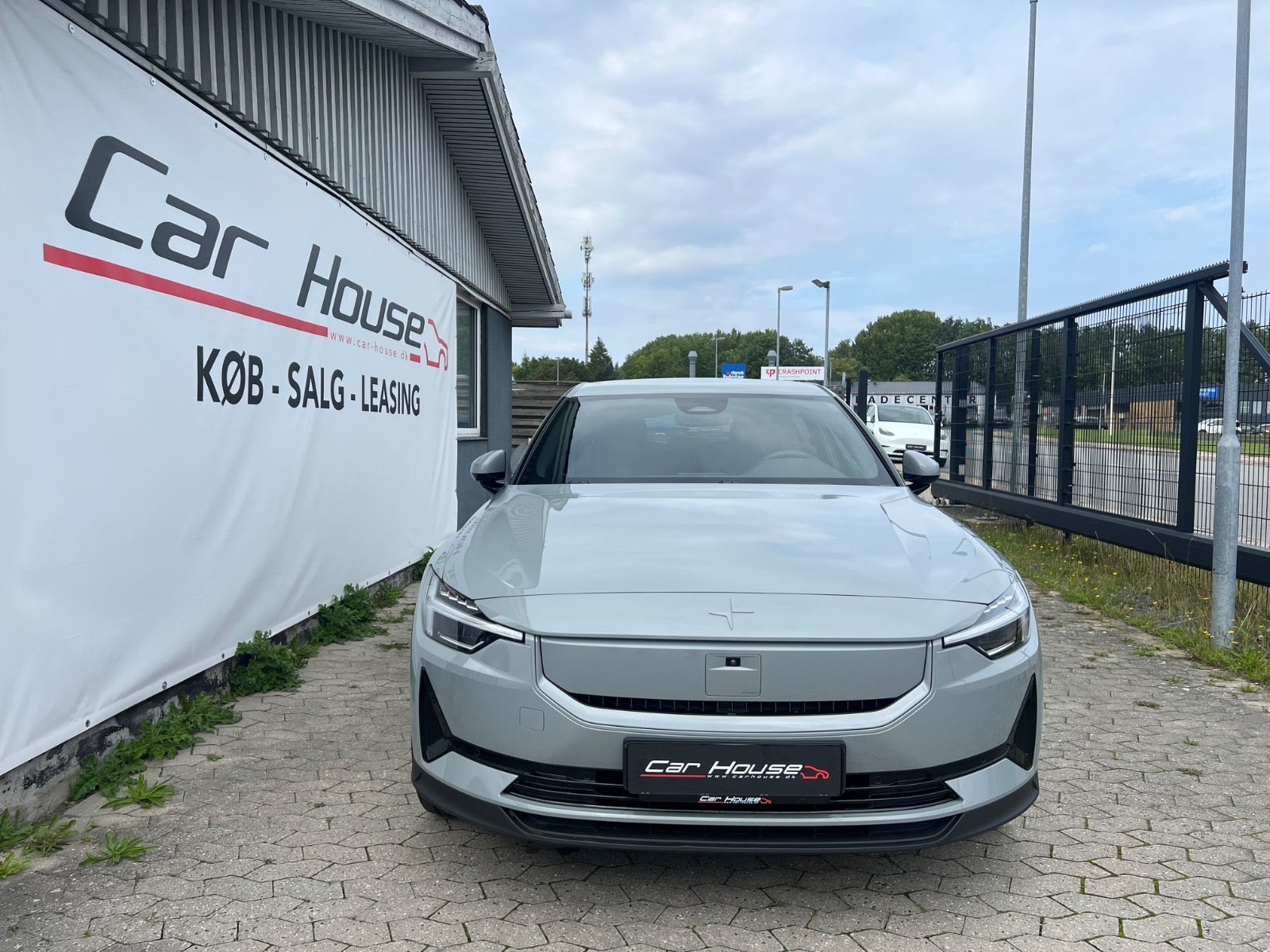 Grå Polestar 2 fra 2025