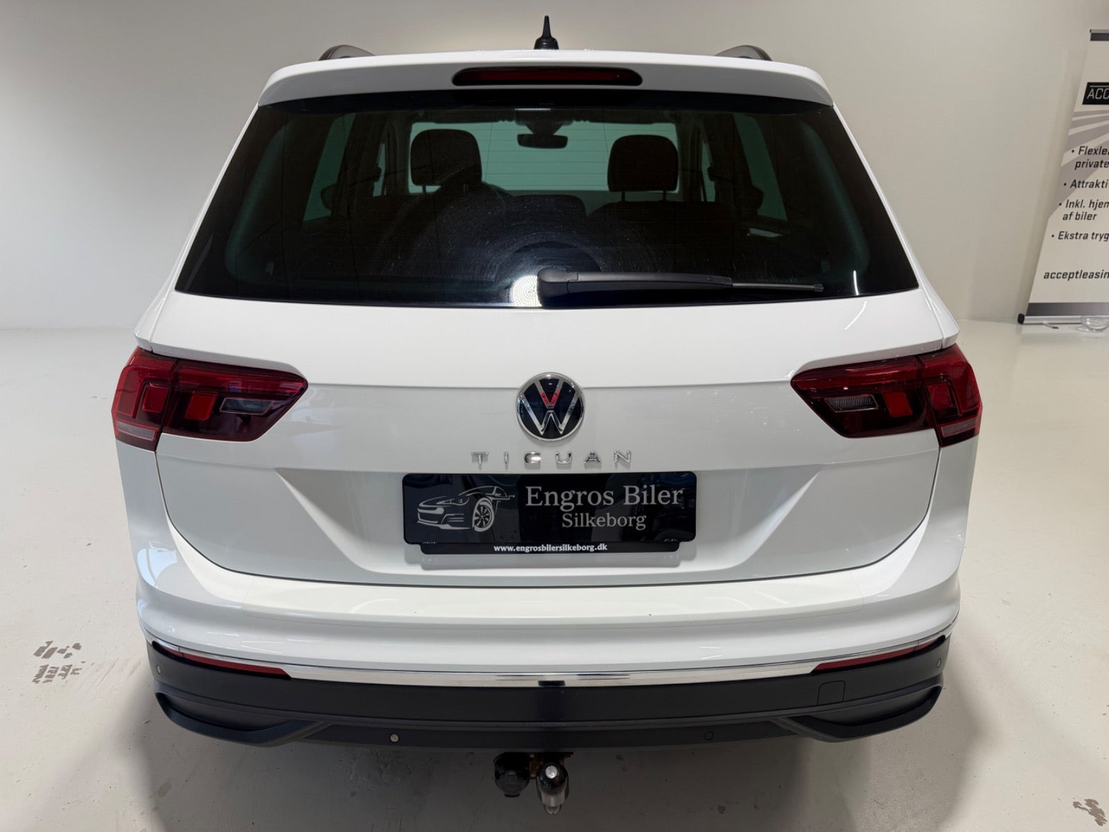 Hvid VW Tiguan fra 2021