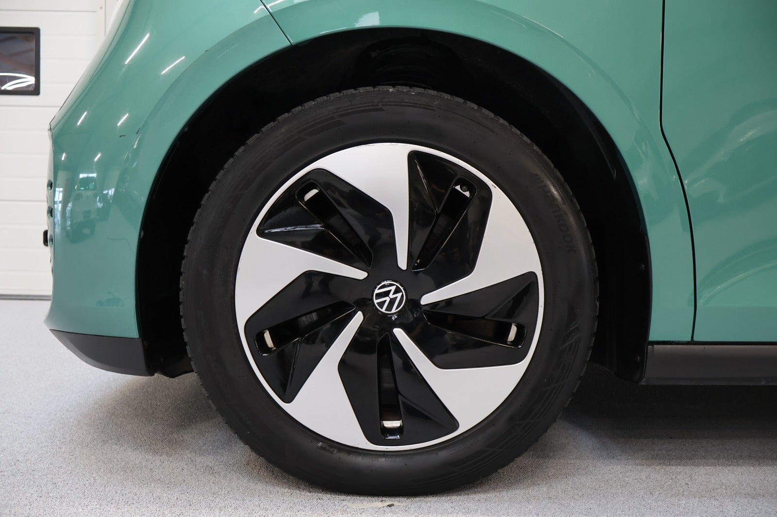 Grøn VW ID.Buzz fra 2023