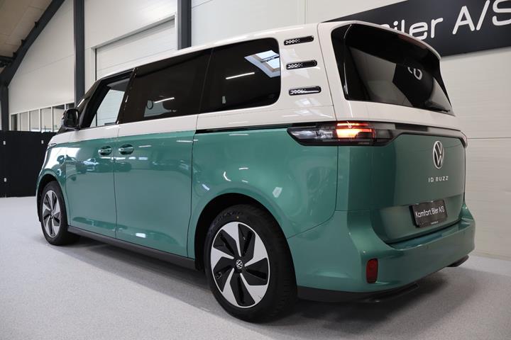 Grøn VW ID.Buzz fra 2023