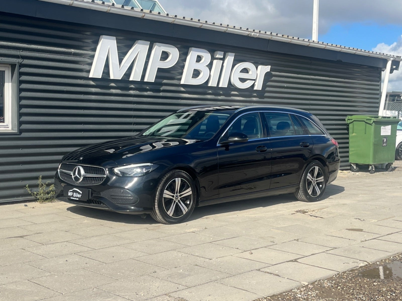 Sort Mercedes C220 d fra 2023