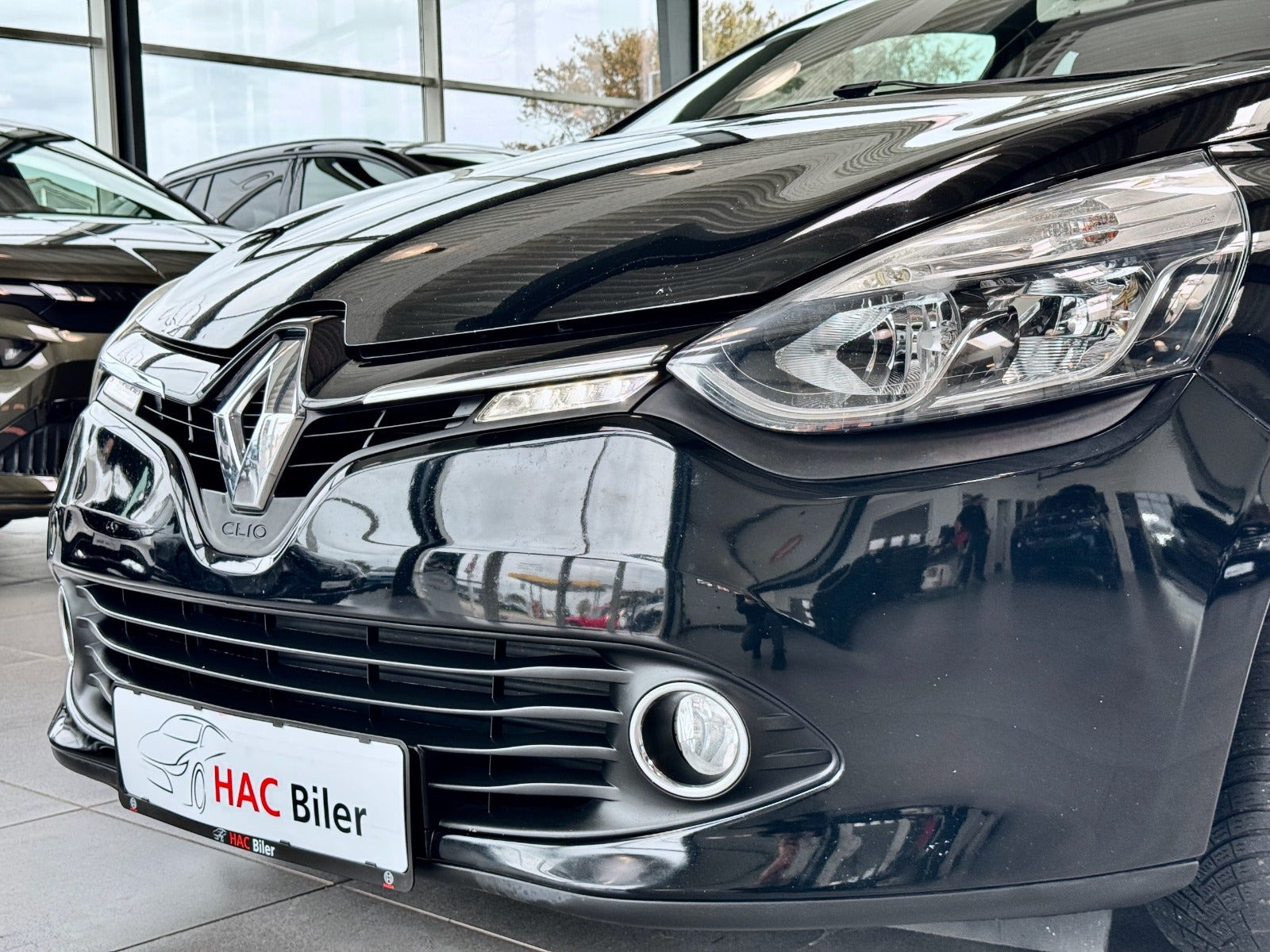 Sort Renault Clio IV fra 2013