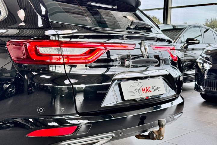 Sort Renault Talisman fra 2017
