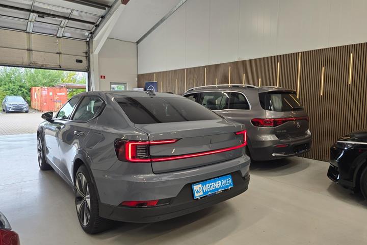 Grå Polestar 2 fra 2023