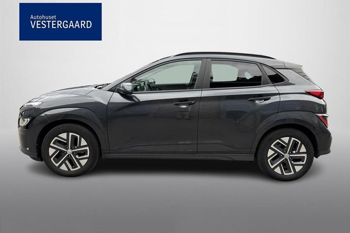 Grå Hyundai Kona fra 2021