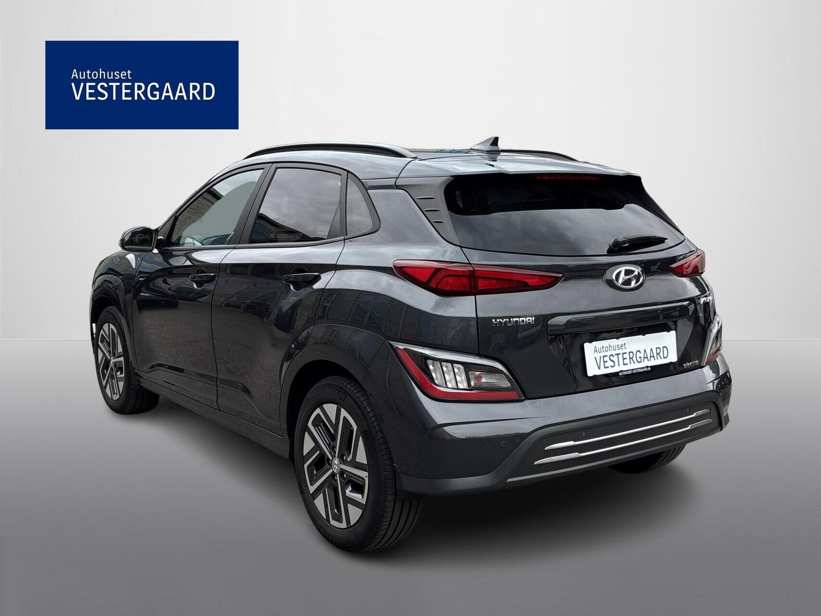 Grå Hyundai Kona fra 2021