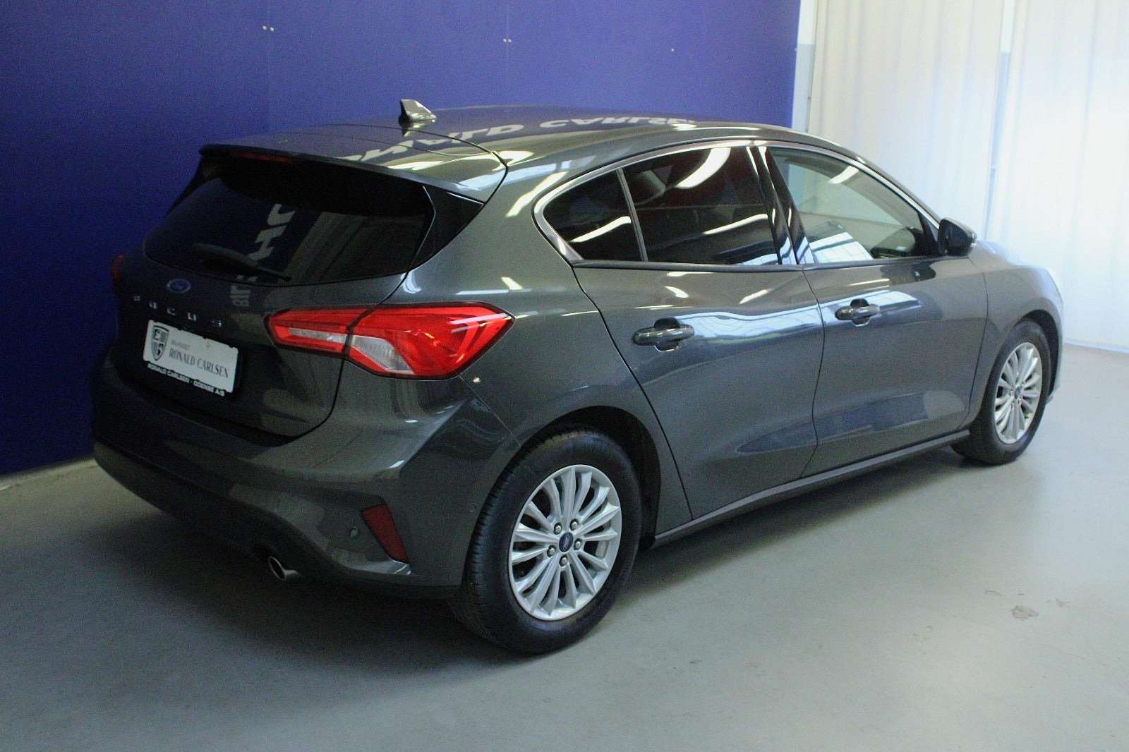 Grå Ford Focus fra 2019