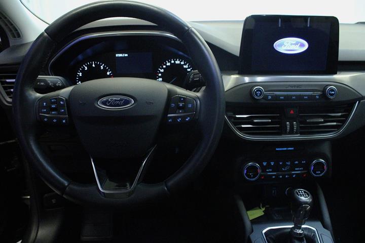 Grå Ford Focus fra 2019