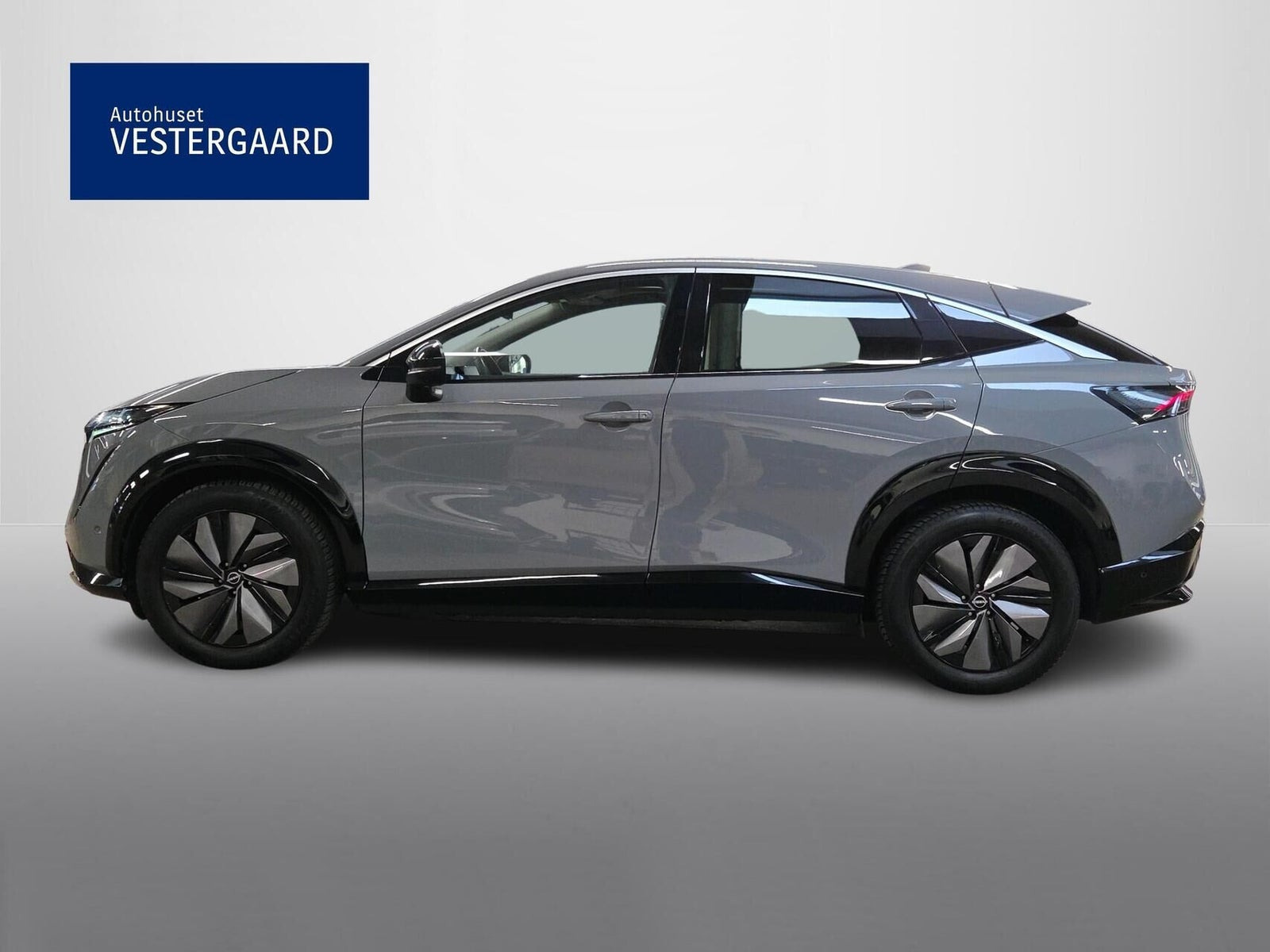 Grå Nissan Ariya fra 2022