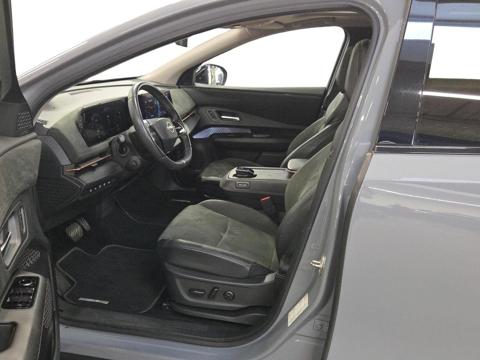 Grå Nissan Ariya fra 2022